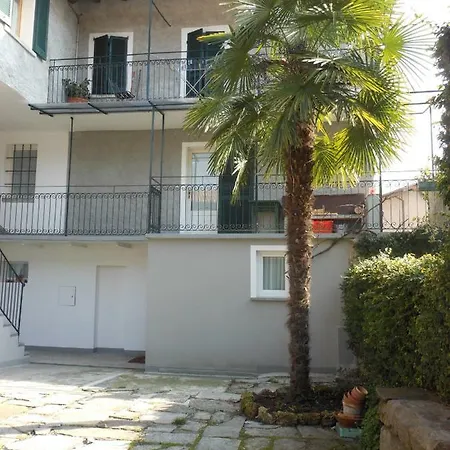 Il Vecchio Cortile Apartment *