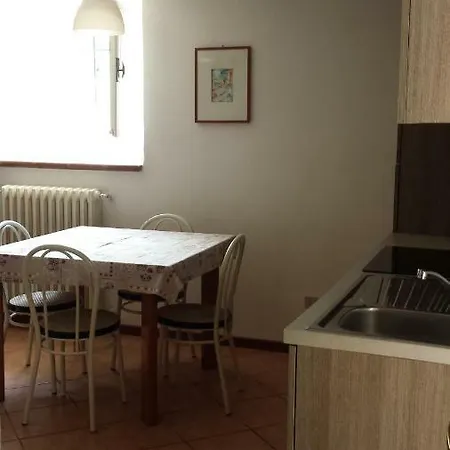 Il Vecchio Cortile Apartment *