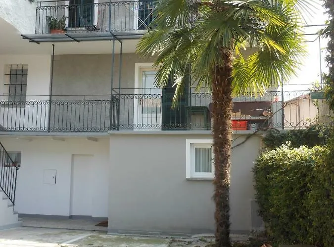 Il Vecchio Cortile Apartment *